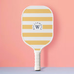 Palas De Pickleball Mínimo moderno Personalizado de banda amarilla ama<br><div class="desc">Destacar en la cancha de pickleball con nuestro elegante y moderno diseño de monogramas y nombres personalizados. El diseño presenta una simple franja amarilla mínima con un diseño monograma personalizado y de círculo de nombres. Diseño de Moodthology Papery</div>