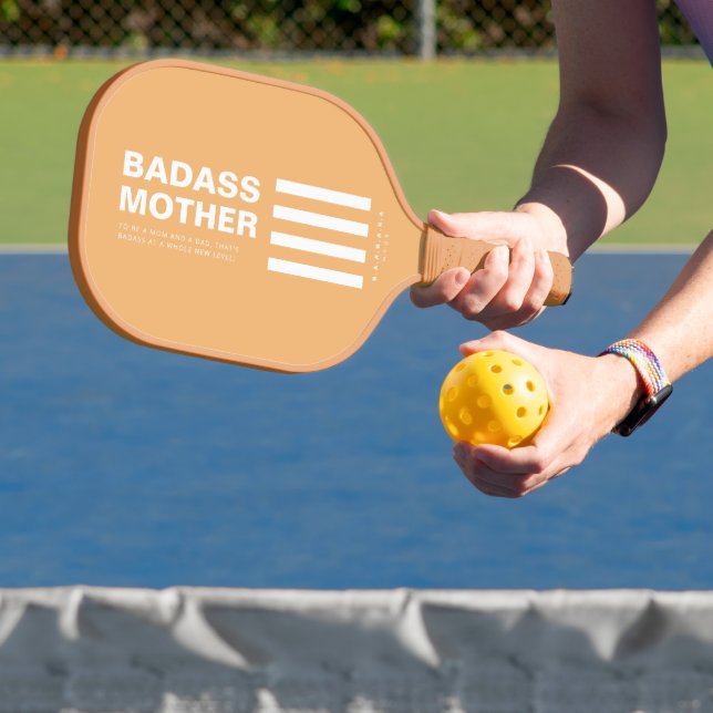 PALAS DE PICKLEBALL MODERNA BADASS MADRE TAN (in situ)