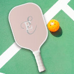 Palas De Pickleball Moderna y elegante tipografía monográfica Rubor Pi<br><div class="desc">Un diseño de monograma único y elegante con su nombre y monograma acentúa esta paleta de pickleball personalizado con serios clásicos y una tipografía de escritura más ornamentada en una simetría equilibrada. Los tres elementos se mezclan maravillosamente para crear su propio logotipo de marca personal. Se muestra aquí con un...</div>