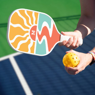 Palas De Pickleball Monograma de la salida del sol del océano colorido