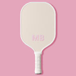 Palas De Pickleball Monograma inicial simple y moderno<br><div class="desc">Moderno y sencillo monograma inicial remo de bolas de bolas. Crea tu propio pickleball personalizado con el nombre inicial del personalizado.</div>