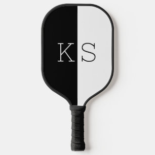 Palas De Pickleball Monograma moderno mínimo en blanco y negro