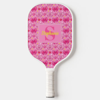 Palas De Pickleball Monograma Personalizada de Lazos y Corazones Rosad