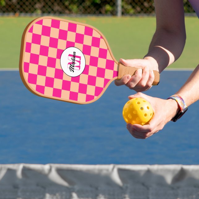 Palas De Pickleball Monograma retro geométrico rosa caliente de durazn (in situ)