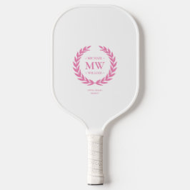 Palas De Pickleball Monograma rosa moderno Nombre personalizado Wreath