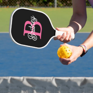 Palas De Pickleball Monograma y nombre personalizados modernos de rosa