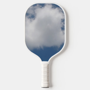 Palas De Pickleball Nubes de cúmulo sofocadas en cielo azul