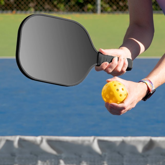 Palas De Pickleball Paddle de gradiente negro oscuro de pickleball (in situ)