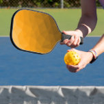 Palas De Pickleball patrón de malla geométrica de gradiente de naranja<br><div class="desc">Patrón de malla geométrica de gradiente naranja. Malla geométrica triangular con gradiente oscuro naranja claro.</div>
