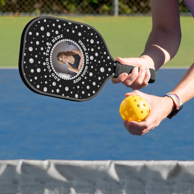 Palas De Pickleball Personalized Photo with Pearls Circle on Black (in situ)