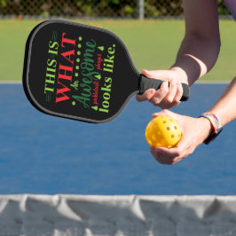 Palas De Pickleball Pickle Parece Un Accesorio Deportivo Divertido