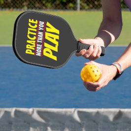 Palas De Pickleball Practicar más | Frase Motivadora Tipografía Roja