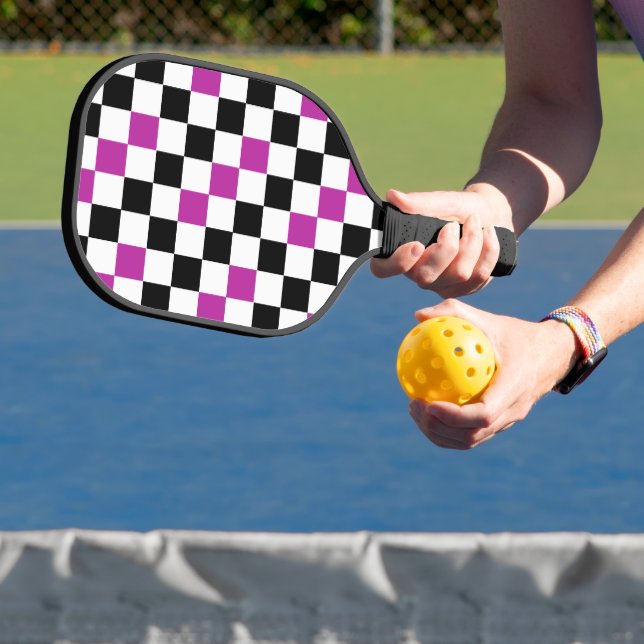 Palas De Pickleball Purple Black White Checkered Pattern Design  (in situ)