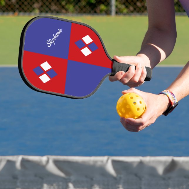 Palas De Pickleball Red White Blue Diamonds | Custom Modern Geometric (in situ)