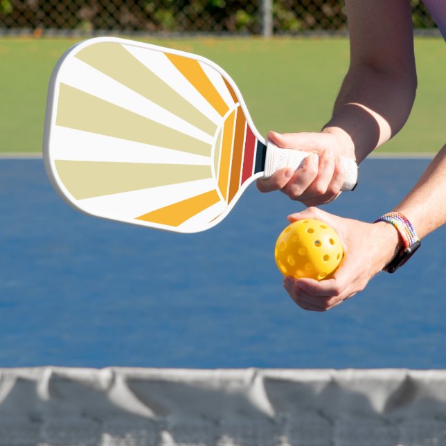 Palas De Pickleball Retro Sunburst (in situ)