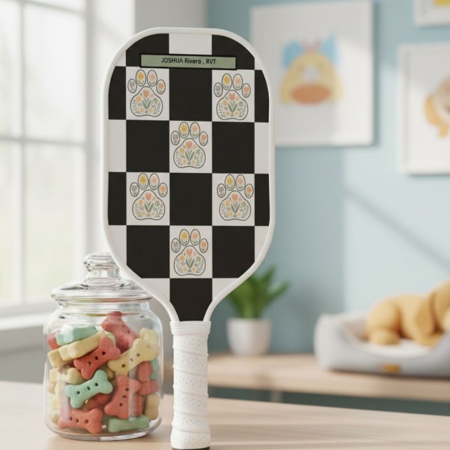 Palas De Pickleball Tablero de ajedrez de papel floral Nombre veterina (Subido por el creador)
