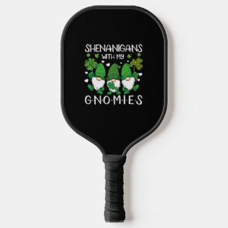 Palas De Pickleball Travesuras Con Mis Gnomies Gnome Día de San Patric