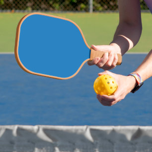 Palas De Pickleball Tu espacio con una pared blanca y negra eterna