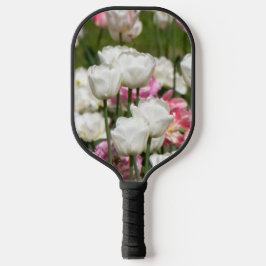 Palas De Pickleball Tulipanes blancos y rosas brillantes en un día sol