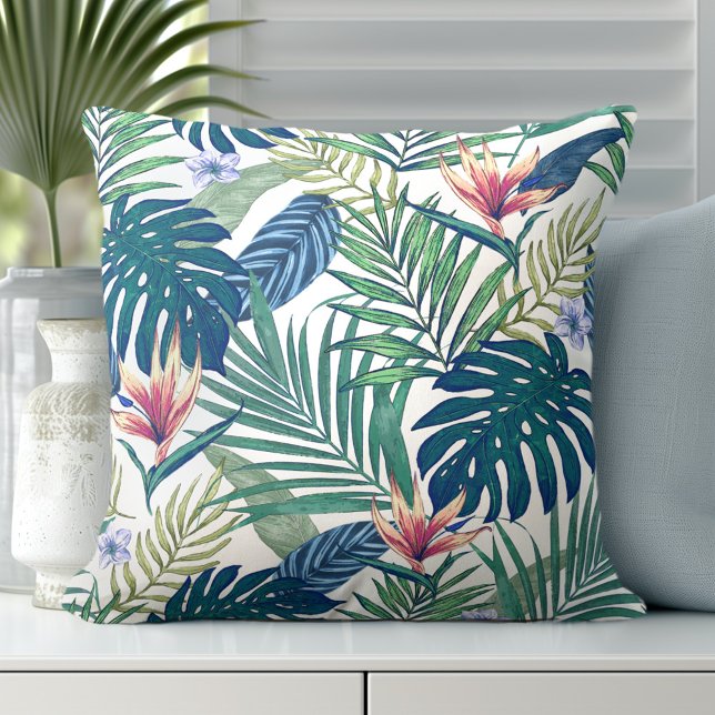 Palm tropical floral deja Cojín decorativo (Discover our Elegant Coastal Palm Leaves Throw Pillows.)