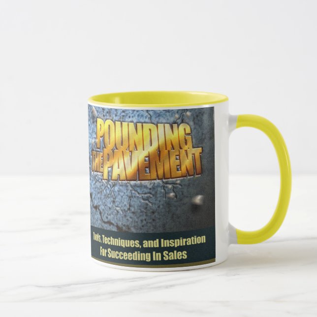 Palpitación de la taza de la cubierta de libro del (Derecha)