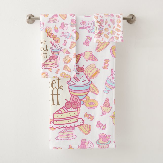 Panadería dulce y toallas de baño blancas (In situ)