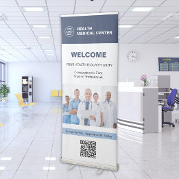 Pancarta Retráctil Clínica de atención médica profesional Bienvenido