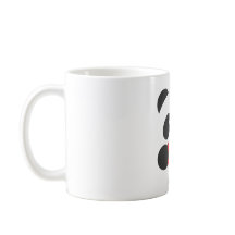 Panda que sostiene una taza del corazón