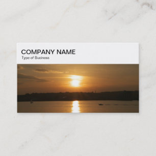 Panel superior - Atardecer sobre tarjeta de visita