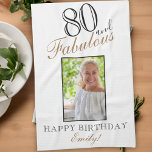 Paño De Cocina 80 y Fabulous Elegant 80th Birthday Photo<br><div class="desc">80 y Fabulous Elegant 80th Birthday Photo towel. Guión elegante con colores negros y dorados. Añade tu nombre y foto.</div>