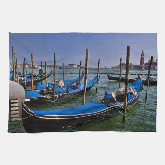 Paño De Cocina Agua del Gran Canal con botes de gondalo alineados (Horizontal)