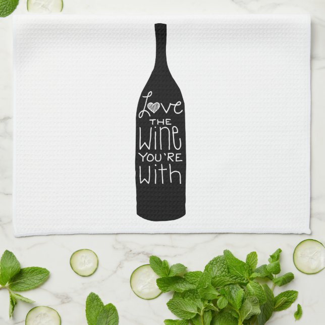 Paño De Cocina Amar el vino con el que estás - Humor de cocina (Doblado)
