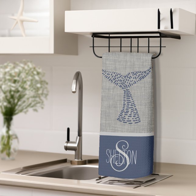 Paño De Cocina Apellido Personalizado Arte Nautical Whale Tail (Personalized Last Name Nautical Whale Tail Art Kitchen Towel)