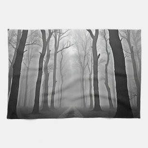 Paño De Cocina Arte de sendero forestal brumoso y espeluznante