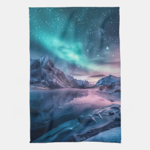 Paño De Cocina Aurora Borealis sobre el paisaje montañoso nevado