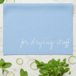 Paño De Cocina Azul bebé personalizado<br><div class="desc">El azul cielo es un toque de azul pálido,  uno de los colores pastel. El primer uso registrado de azul bebé como nombre de color en inglés fue en 1892.</div>