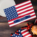 Paño De Cocina Bandera Patriótica de EEUU Feliz 4 de julio, nombr<br><div class="desc">Presentamos nuestra bandera Patriótica de los Estados Unidos "Feliz 4 de julio" Diseño de decoración de cocina con el nombre de la familia en colores oficiales de los Estados Unidos, ¡la adición perfecta a sus celebraciones del Día de la Independencia! Muestra tu orgullo americano en el estilo con este diseño...</div>