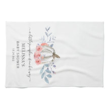 Bebé en camino con flores rosadas y calabaza