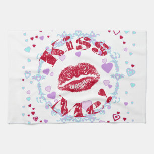 Paño De Cocina ¡Bésame! Labios Rojos Con Corazones