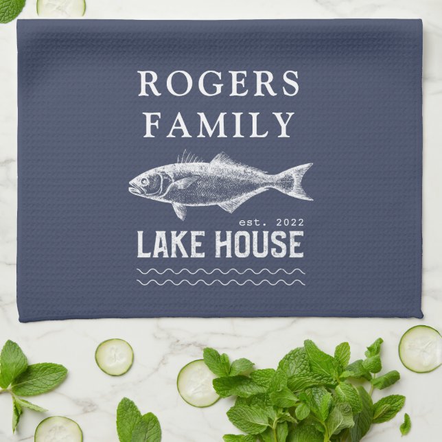 Paño De Cocina Cabaña personalizada de casa de lago (Doblado)