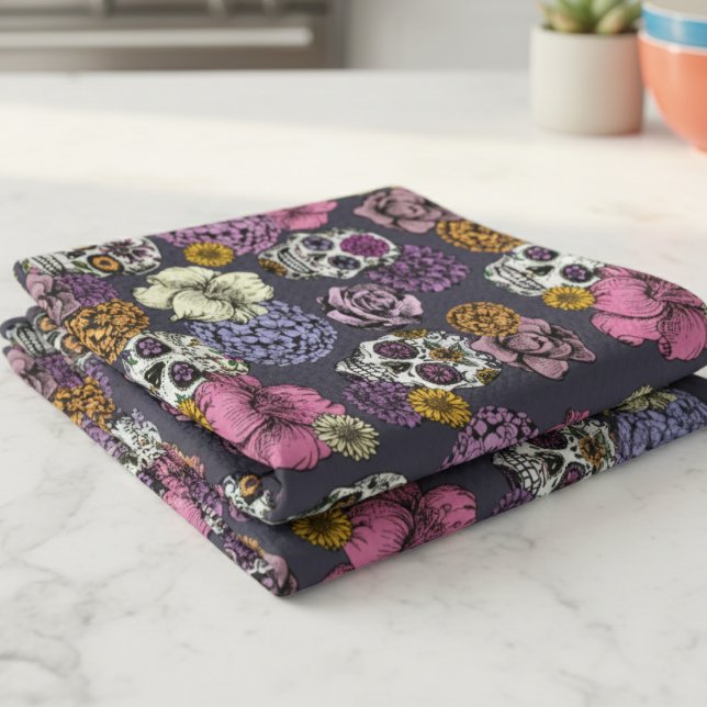 Paño De Cocina Calaveras de azúcar floral Dia de los Muertos (Gray Floral Sugar Skulls Dia de los Muertos Kitchen Towels. Mexican Skull & Flower Halloween Pattern)
