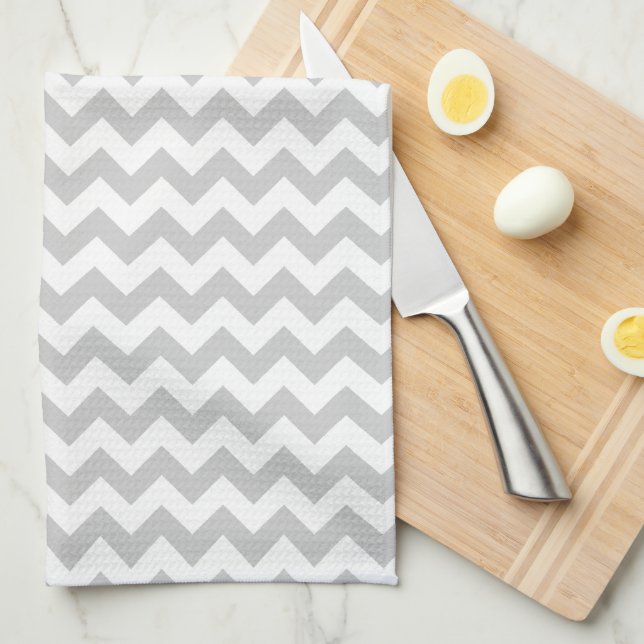Paño De Cocina Chevron gris claro - texto de encargo (Doblado Cuarto)
