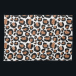 Paño De Cocina Chita blanca y Relieve metalizado dorado - Patrón<br><div class="desc">Patrón de animales manchados de Relieve metalizado dorado y queso blanco o leopardo. El Big Cat Animal Print utiliza un Relieve metalizado falso moderno y dorado. El Cheetah Print es un gran regalo para un fiesta salvaje.</div>