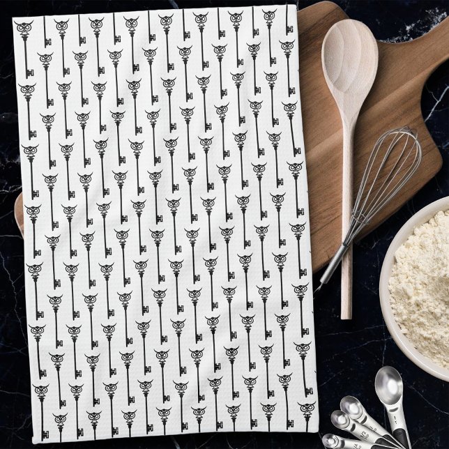 Paño De Cocina Clave de esqueleto de búho tribal (Subido por el creador)