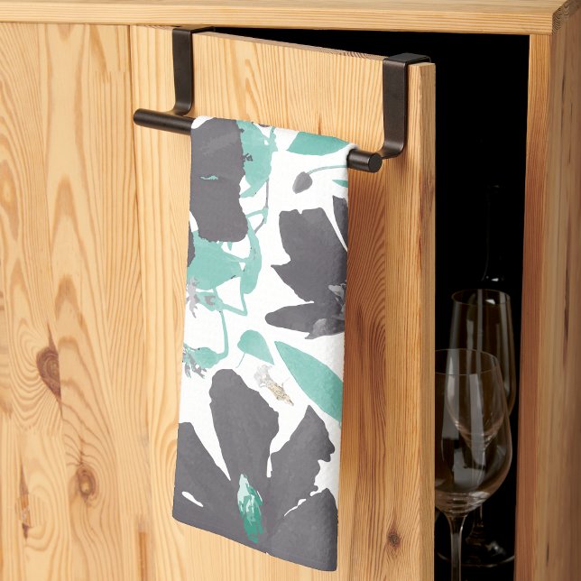 Paño De Cocina Clematis Vine Flora Gris Verde azulada acuarela (Clematis Vine Floral Gray Teal Watercolor Kitchen Towel from Studio Posies.)