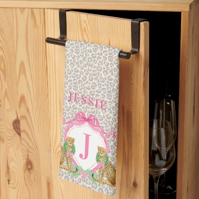 Paño De Cocina Crest Navidad Leopardo Monograma Con Nombre (Pliegue de tercios)