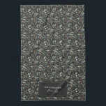 Paño De Cocina Decoración moderna y elegante de regalo familiar<br><div class="desc">Sage verde,  negro,  marrón verde y gris elegante follaje eucalipto acuarela Navidades botánicos naturales decoración de regalo de vacaciones. Diseño minimalista,  depurado y elegante. Con espacio para la personalización de nombres de familia.</div>
