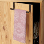 Paño De Cocina Deja un boda rosa monograma dibujado a mano<br><div class="desc">La corona de hojas dibujadas a mano añaden su propio monograma boda o parejas regalo toalla de cocina personalizada en rosa y blanco oscuro. Hay otros elementos coincidentes disponibles. Diseño y dibujo originales por www.mylittleeden.com y www.mylittleedenweddings.com</div>