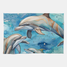 Delfines nadando en el mar