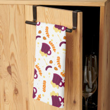 diseño estampado con gatos morados, peces amarillo
